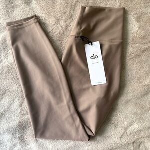 NWT ALO Yoga 7/8 High-Waist Airlift Legging Taupe Size M